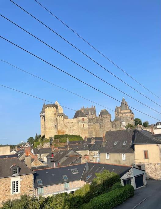 Appartement Calme Et Cosy Proche Centre Vue Chateau Vitré Exterior foto
